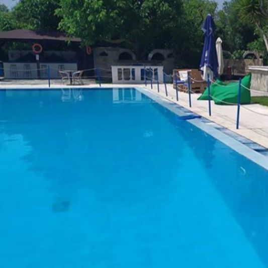 Heaven Paradise Club Pisina